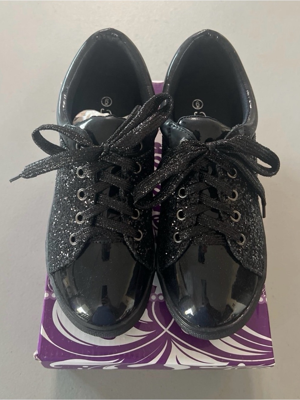 Women’s Shoes Size 6